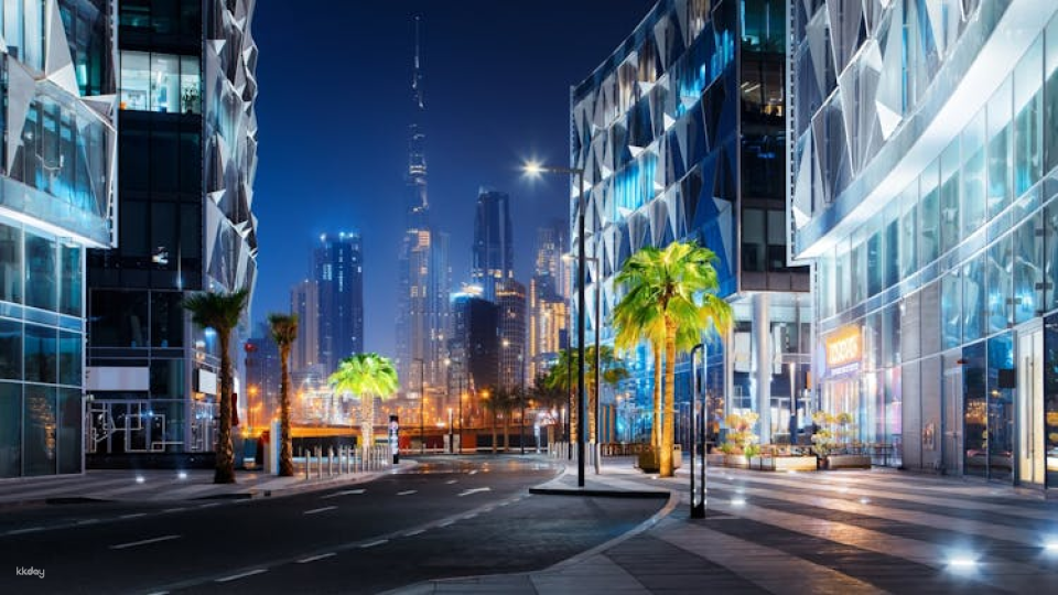 Burj Khalifa Atmosphere Restaurant dining and Dubai by night