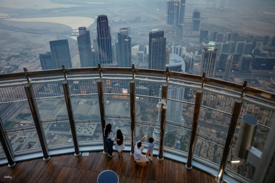 Burj Khalifa tickets: levels 124 and 125