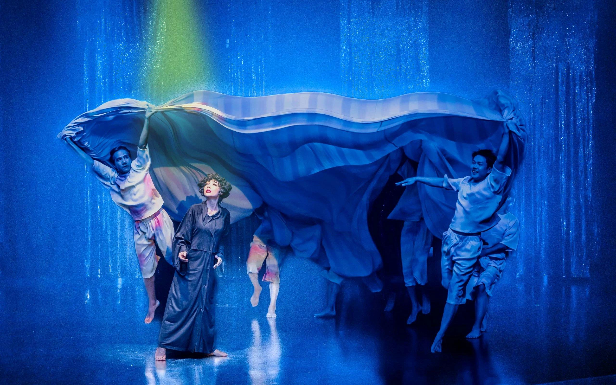 [Buy 3, Get 4] Calypso Cabaret Tickets Image 2