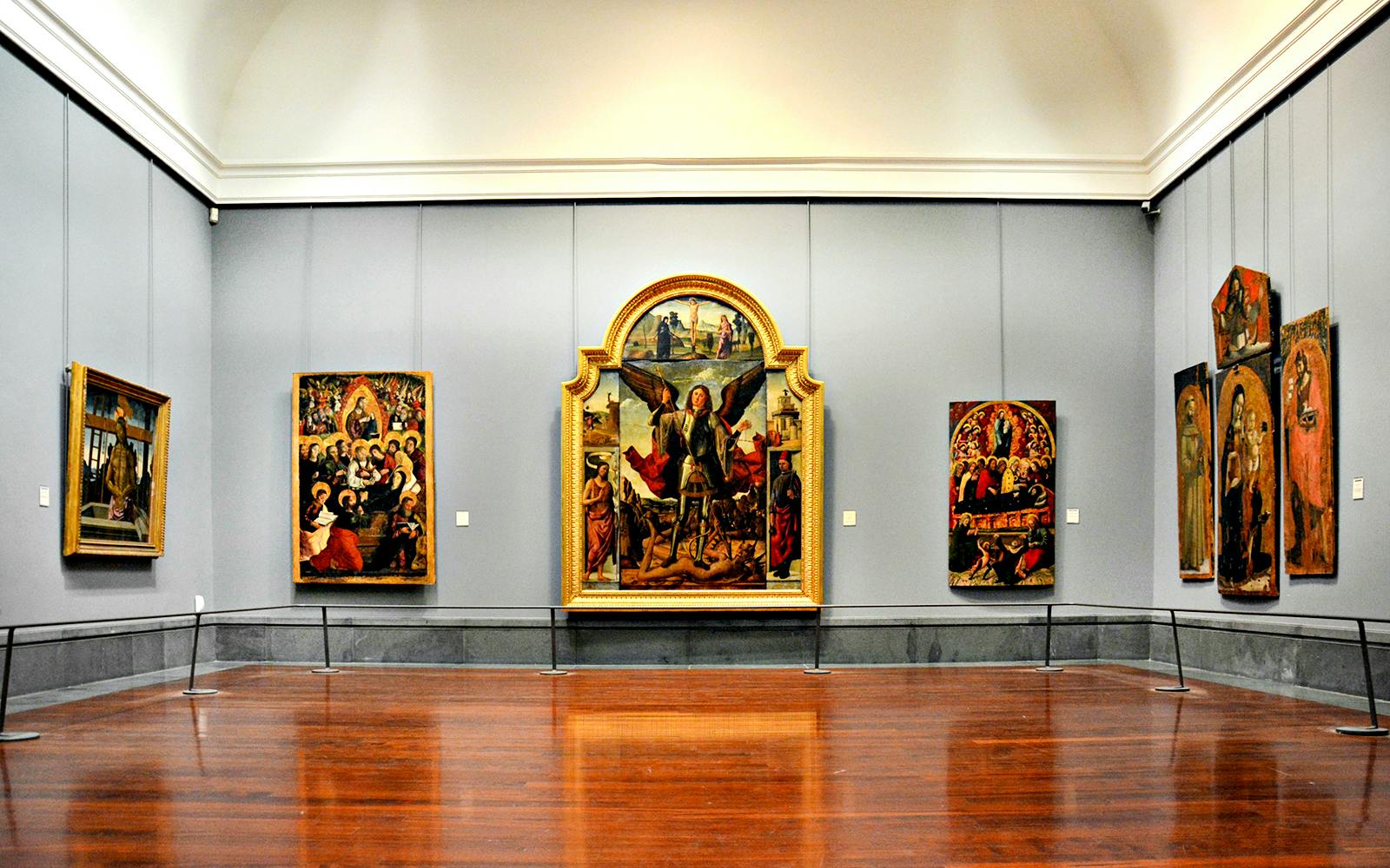 Capodimonte Museum Small-Group Guided Tour Image 4