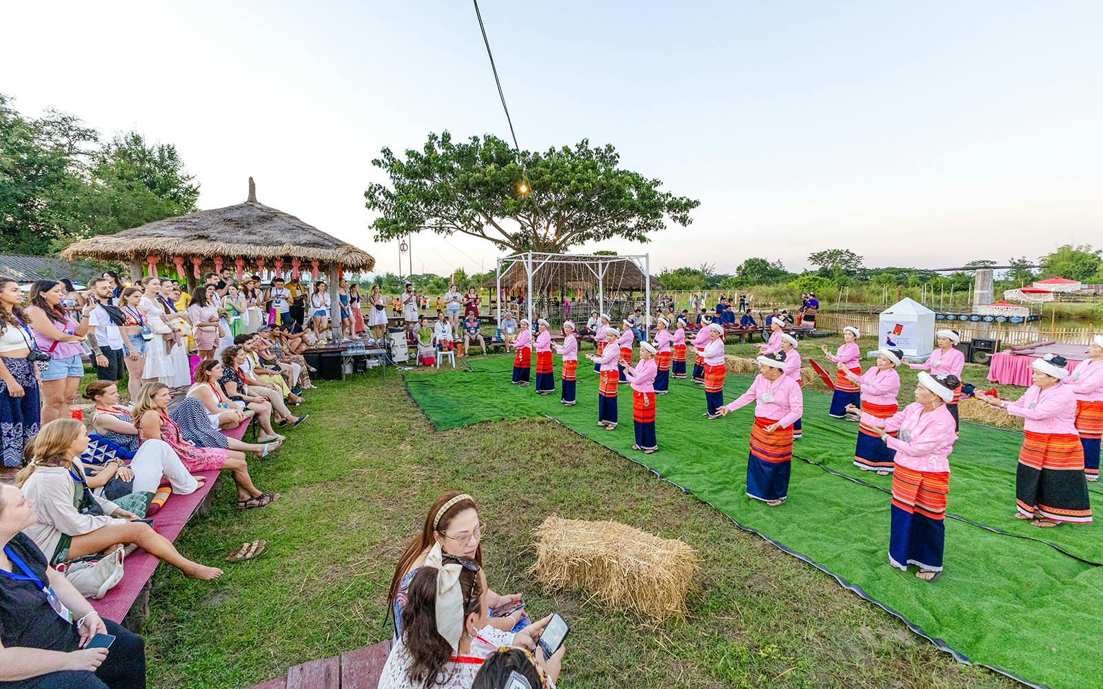 Chiang Mai Moonlight Yi Peng & Loy Krathong Festival 2025 Image 3