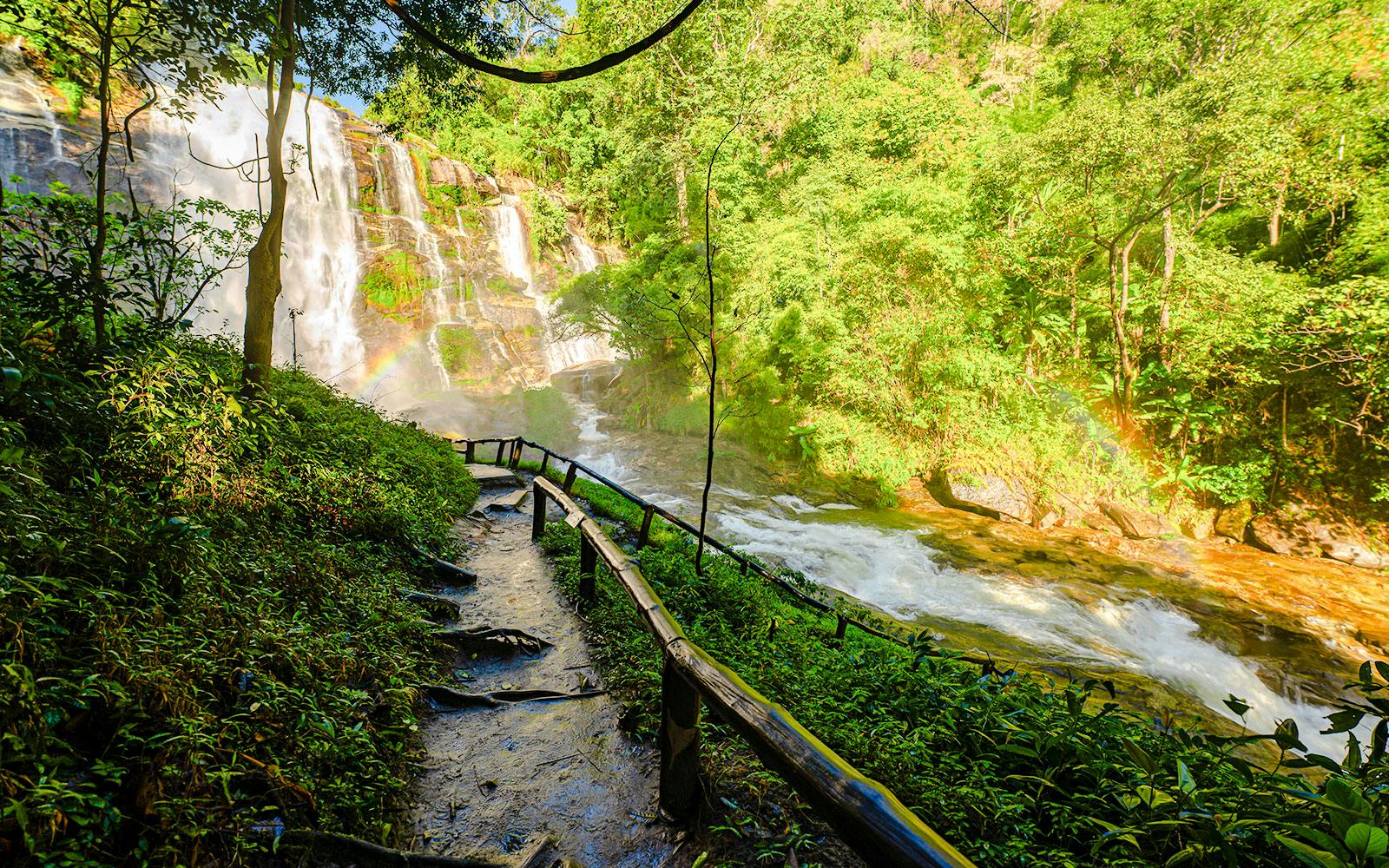 Chiang Mai: Pon Elephant Sanctuary, Monk Trail & Doi Suthep Tour Full-Day Guided Tour Image 12