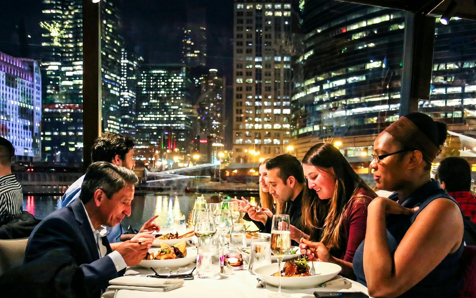 Chicago Fireworks Dinner Cruises Image 5