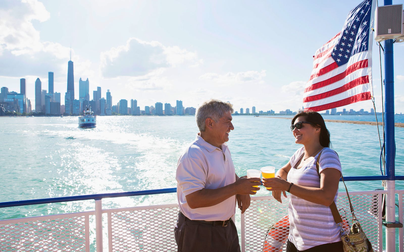 Chicago Skyline Lake Tour Image 3