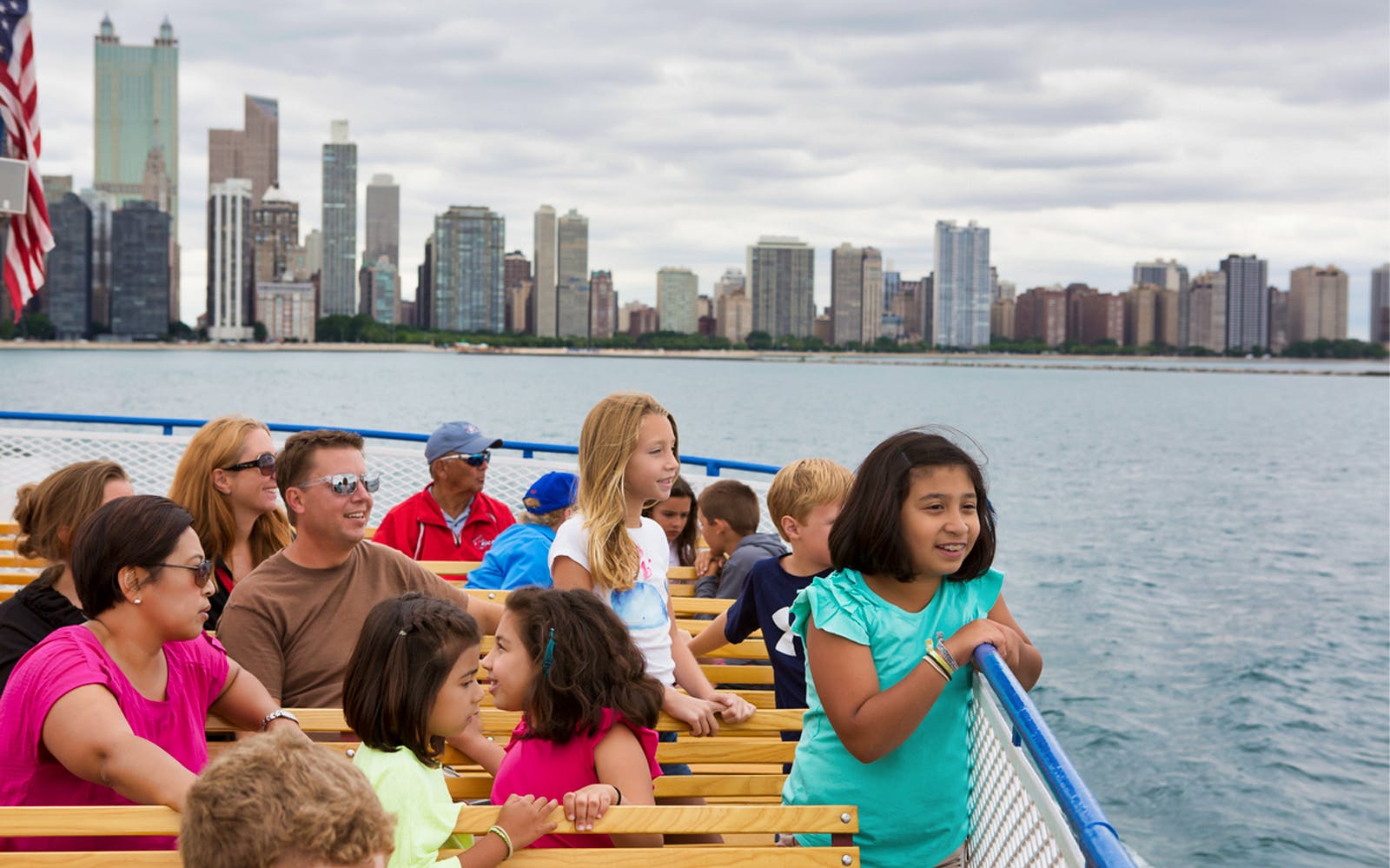 Chicago Skyline Lake Tour Image 4