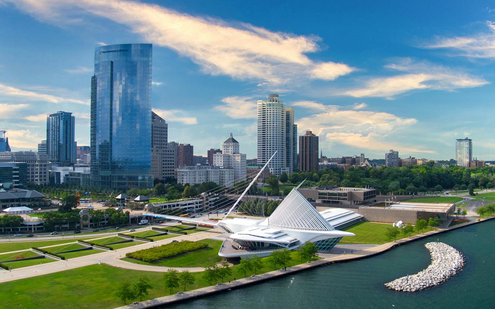 Coach USA One-Way Tickets: Chicago O'Hare Airport to/from Milwaukee City Center Image 8