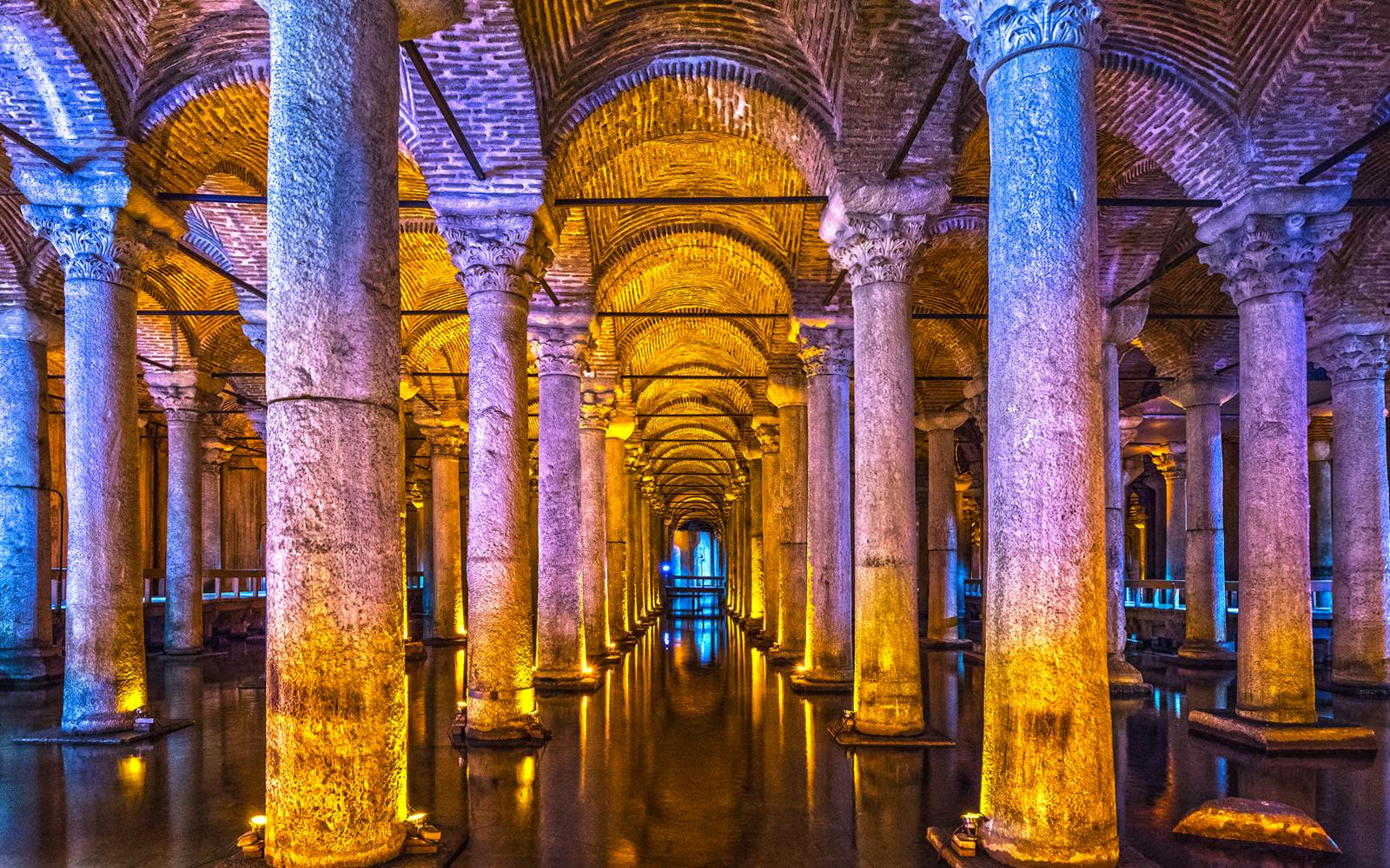 Combo: Basilica Cistern + Hagia Sophia + Blue Mosque Skip-the-Line Tickets with Optional Guided Tour Image 2