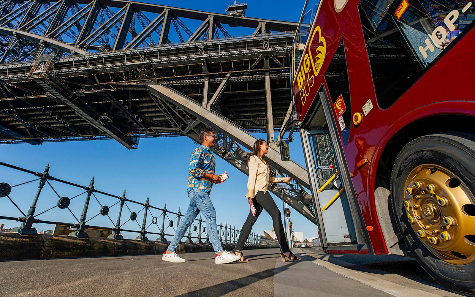 Combo: Blue Mountains Guided Day Tour + Sydney Hop-On Hop-Off Bus Tour Image 4