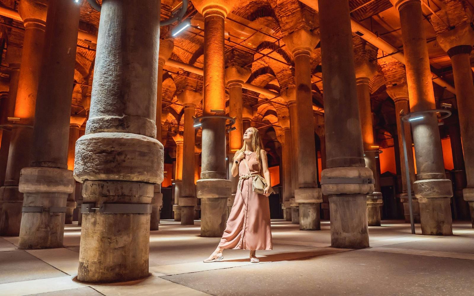 Combo Guided Tours with Entry Tickets: Hagia Sophia + Topkapi Palace or Basilica Cistern Image 5
