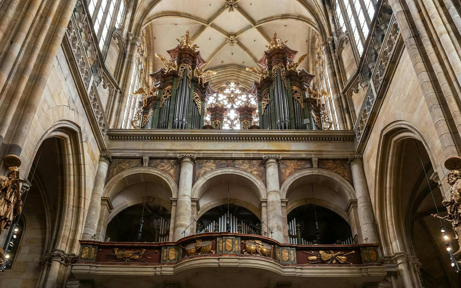 Combo: Lobkowicz Palace Tour + Prague Castle Tour Image 11