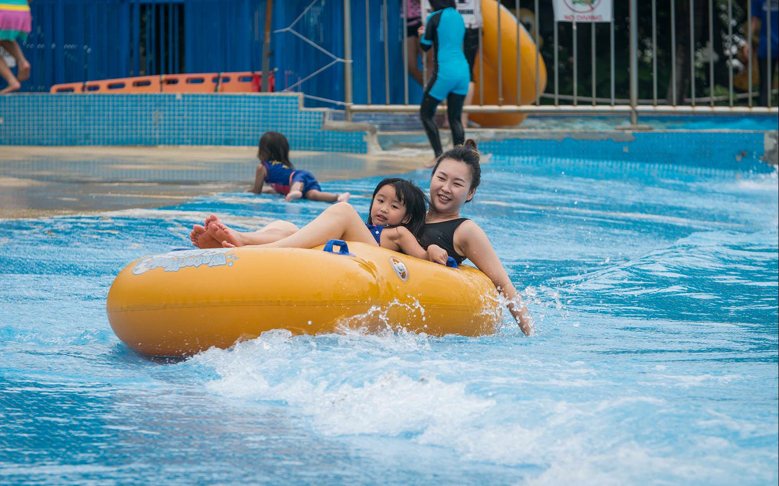 Combo : Water World @ i-City Shah Alam + Room With Breakfast Image 4