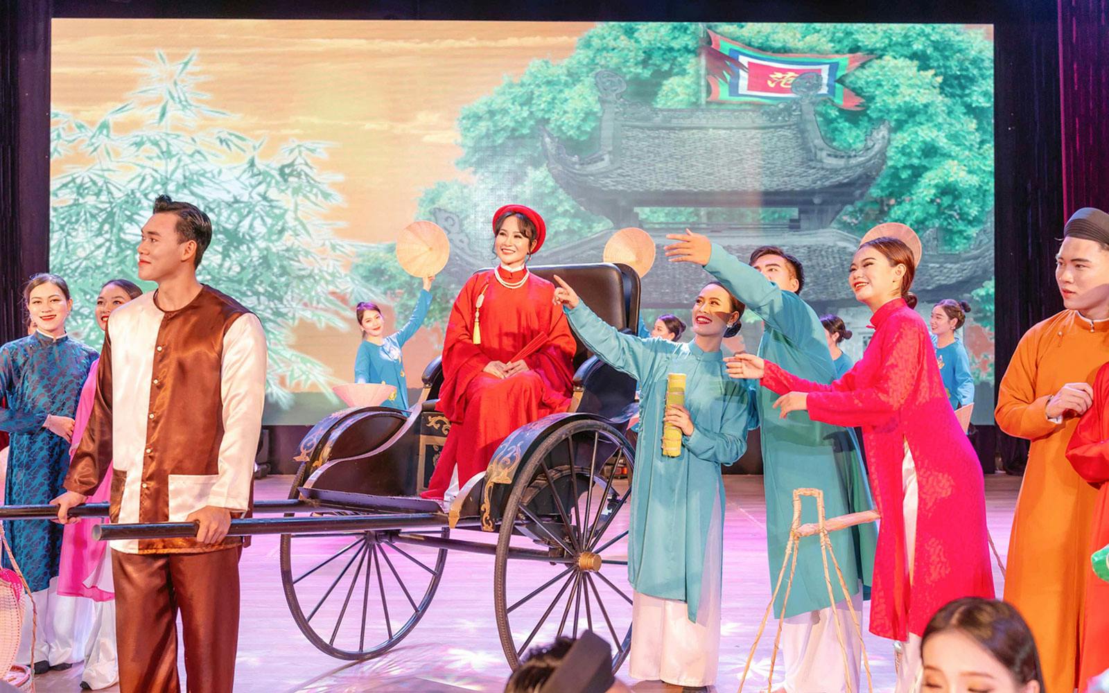Da Nang Ao Dai Show Admission Tickets Image 2