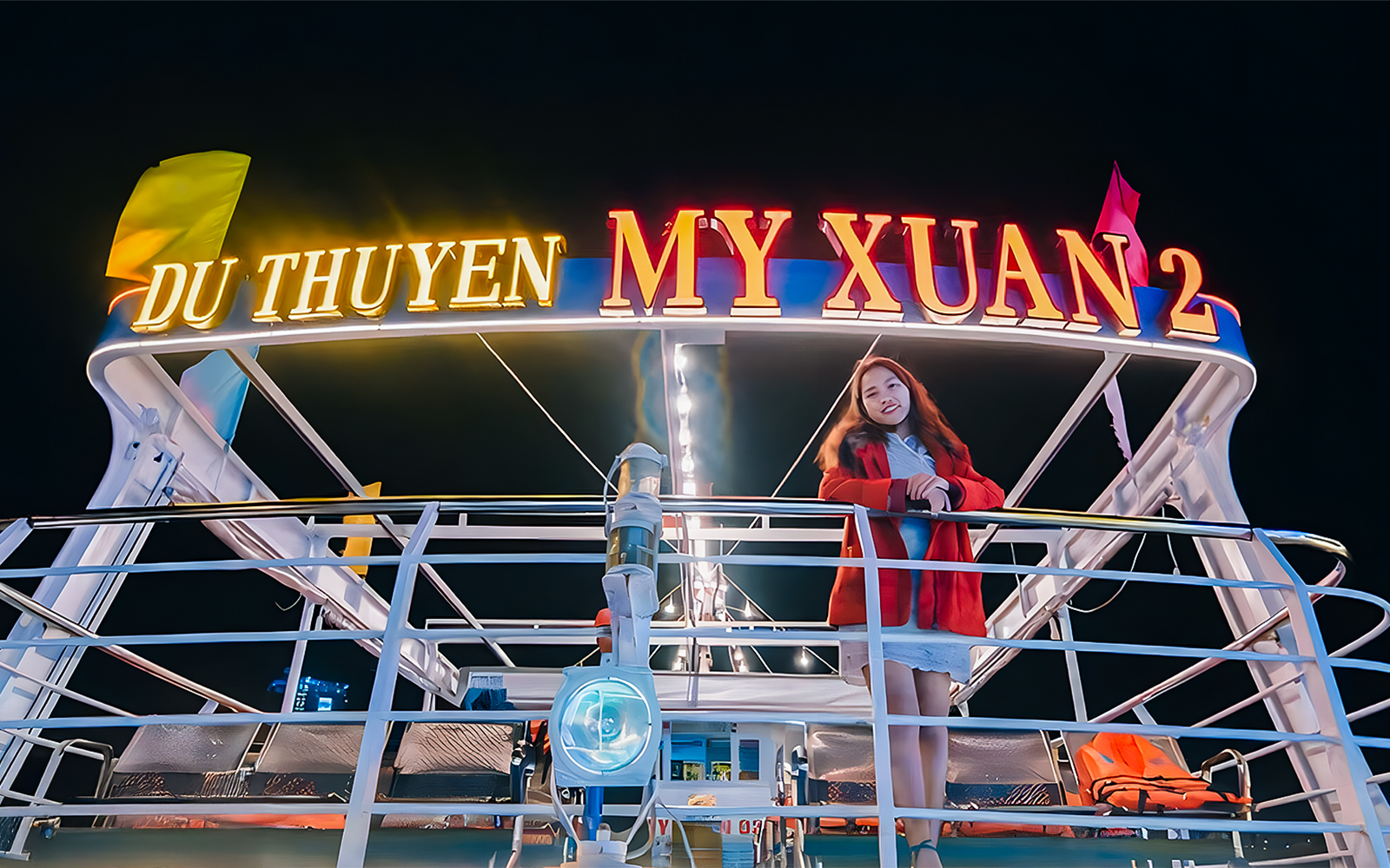 Da Nang: My Xuan Night Cruise on Han River Image 1