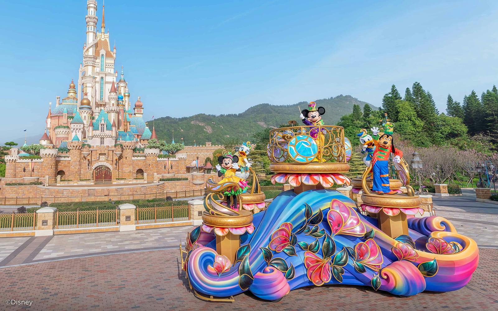 Disneyland: 1-Day Entry Ticket + Premier Access (Skip Waiting Lines) Image 3