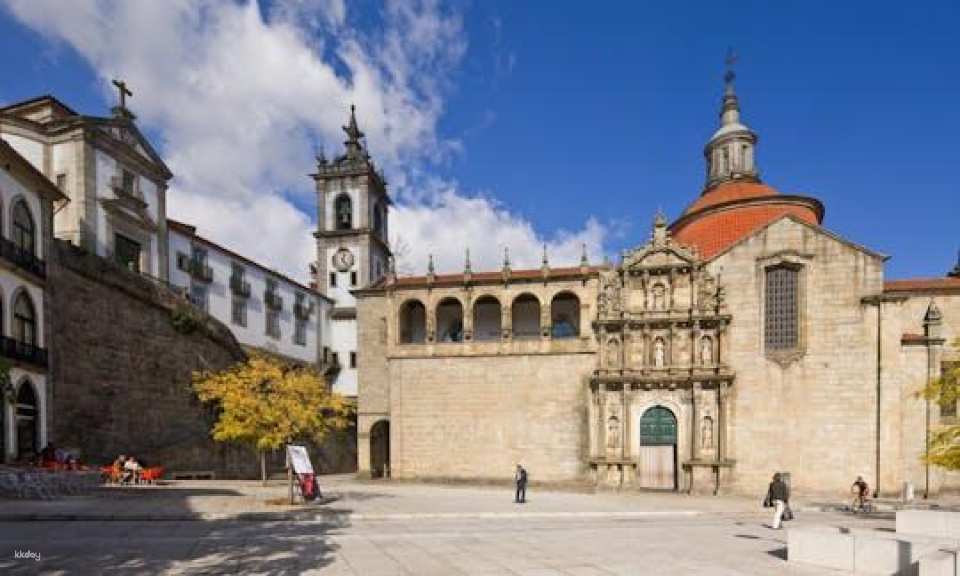 Douro Valley and wine tour