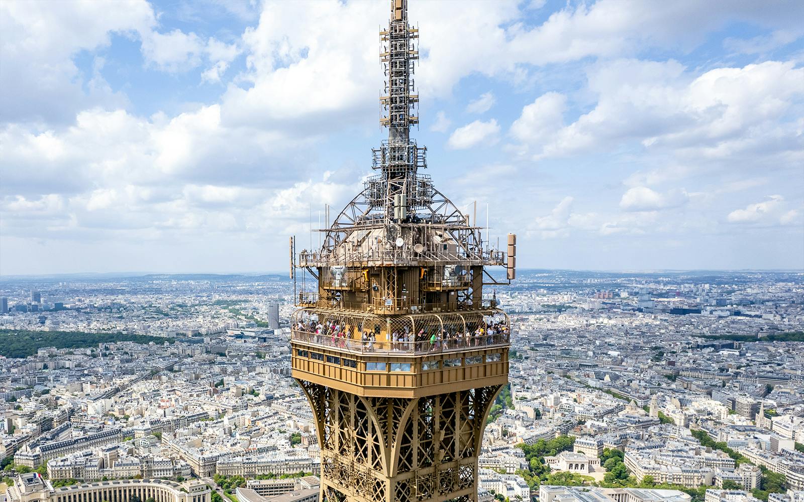 Eiffel Tower Dedicated Reserved Summit Access by Elevator Image 3