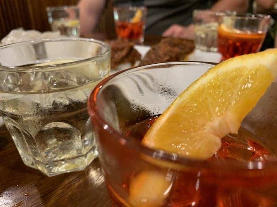 Evening street food and wine tour in Venice