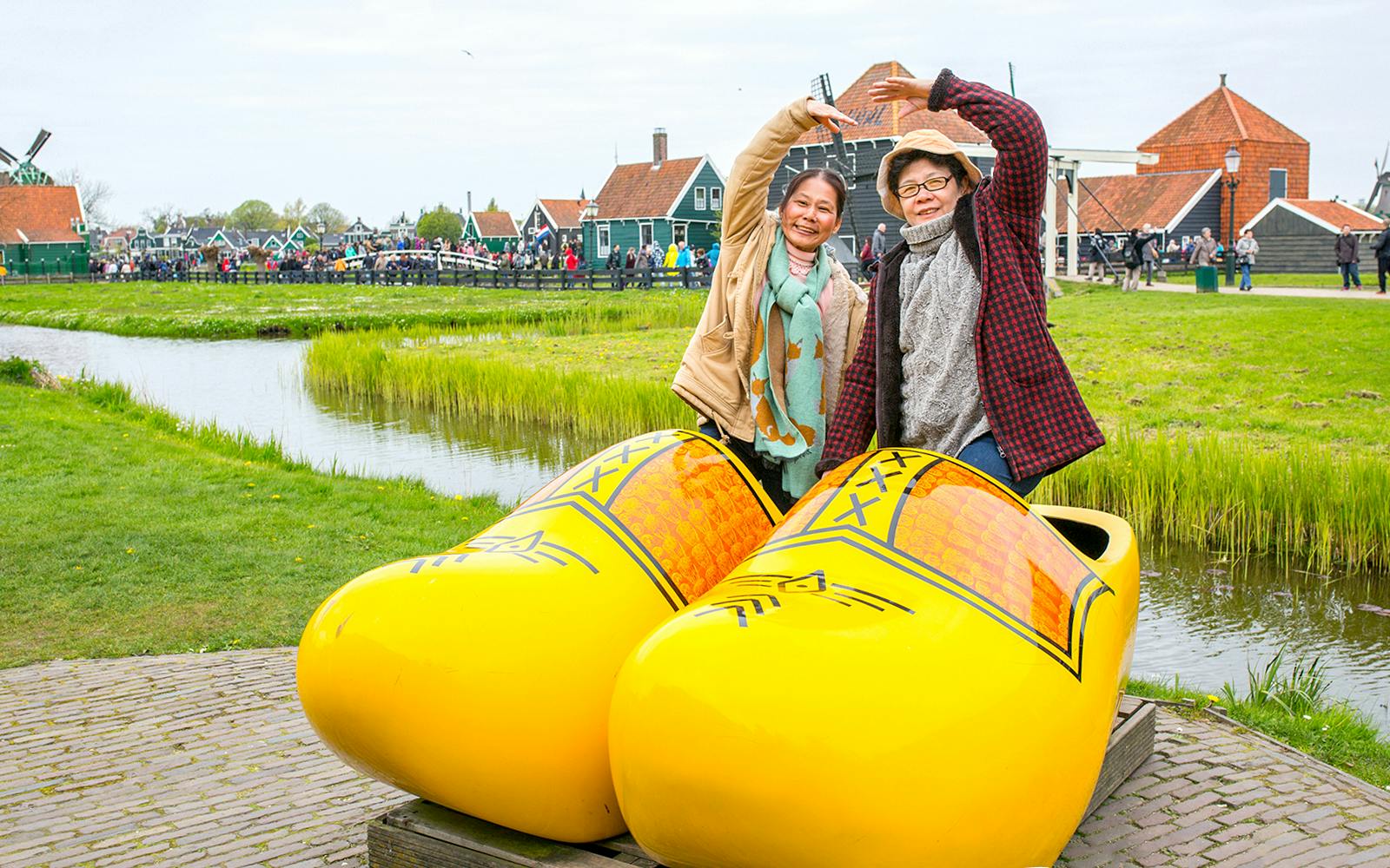 From Amsterdam: Zaanse Schans & Cheese Tasting Self-Guided Tour Image 2