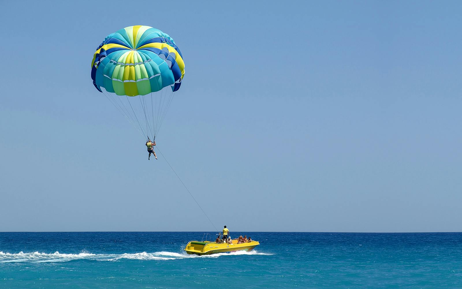 From Bangkok: Pattaya Island Day Trip with Beach Activities & Drone Photos Image 3