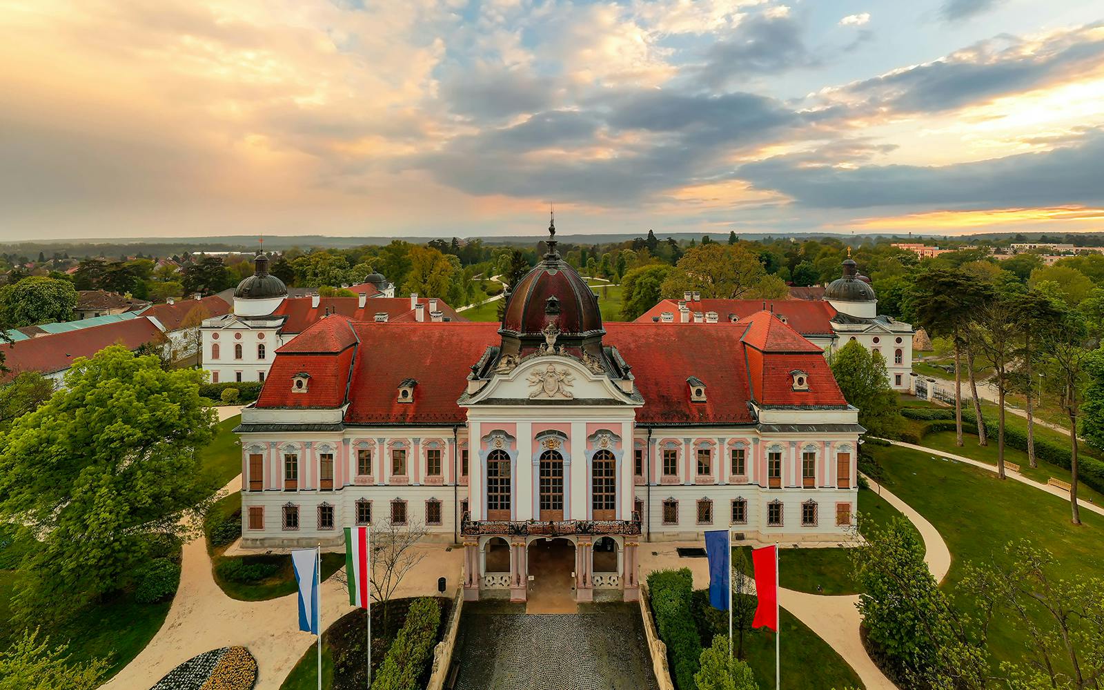 From Budapest: Gödöllő Royal Sissi Day Trip
 Image 10