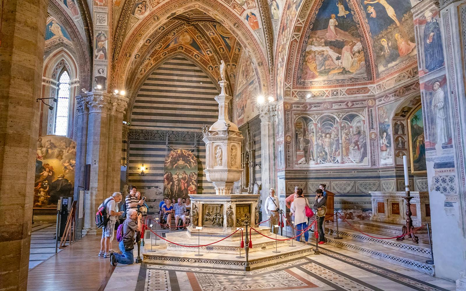 From Florence: Pisa, Siena, San Gimignano & Chianti Day Trip with Wine Tasting & Lunch Image 12