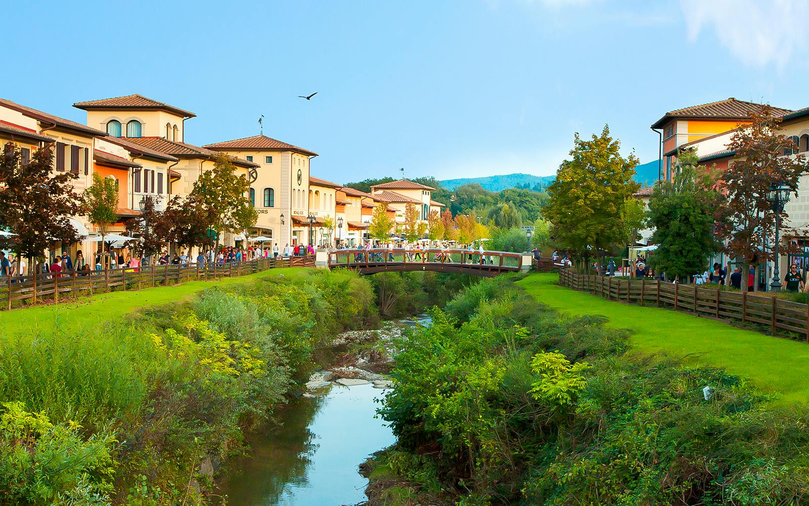From Florence: Round Trip Shuttle Bus Service to Barberino Outlet Image 10