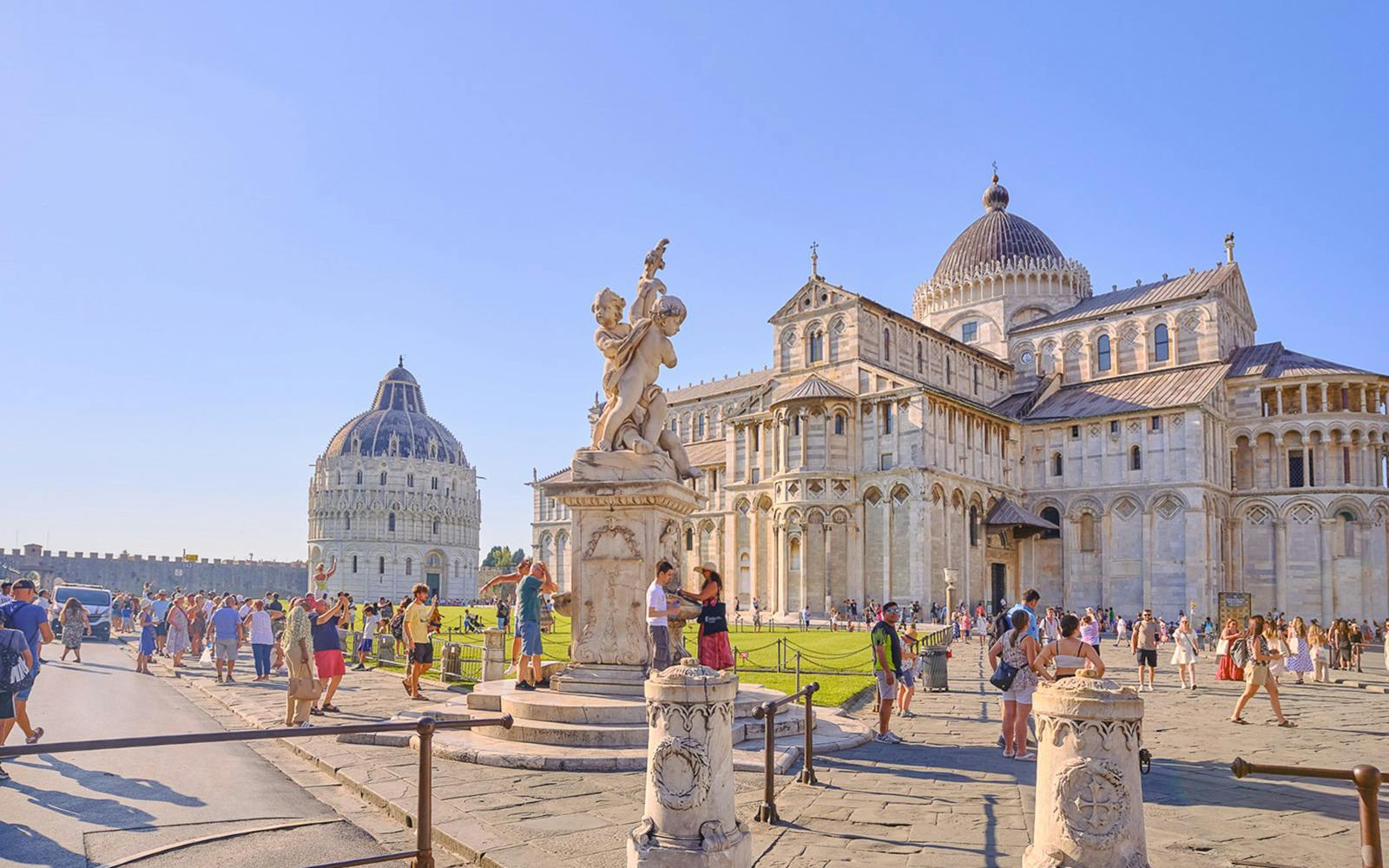 From Florence: Small Group Pisa, Siena, San Gimignano & Chianti Day Trip Image 3