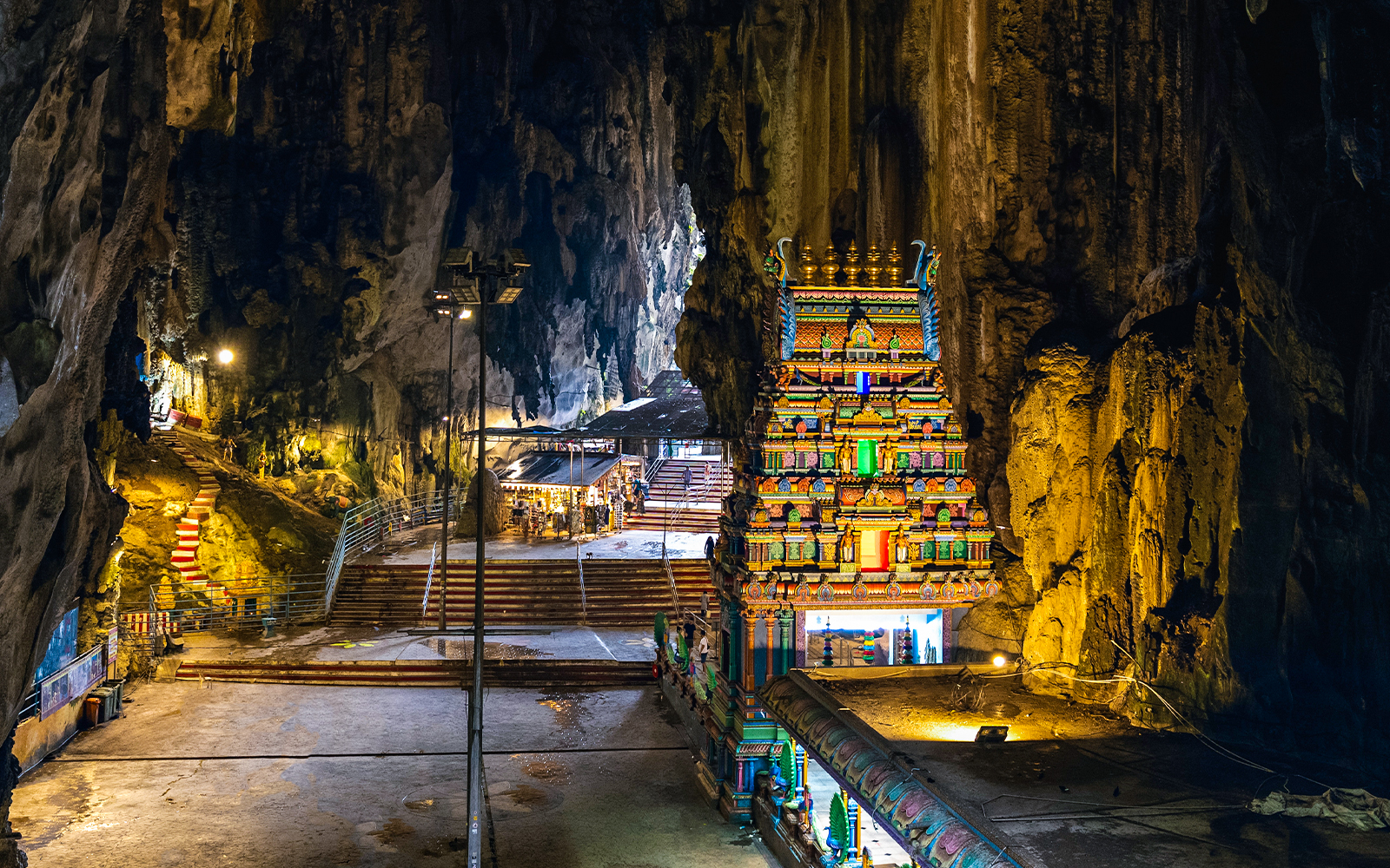 From Kuala Lumpur: Private Half-Day Batu Caves & Cultural Temple Tour with Transfers Image 1