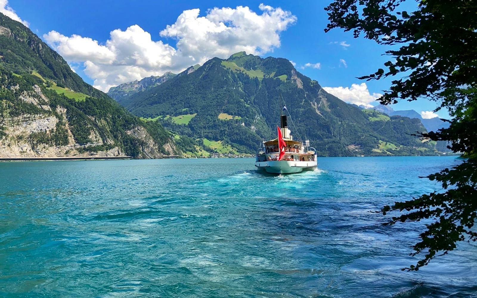 From Lucerne: Mount Pilatus Golden Round Trip Tickets with Boat Cruise Image 1