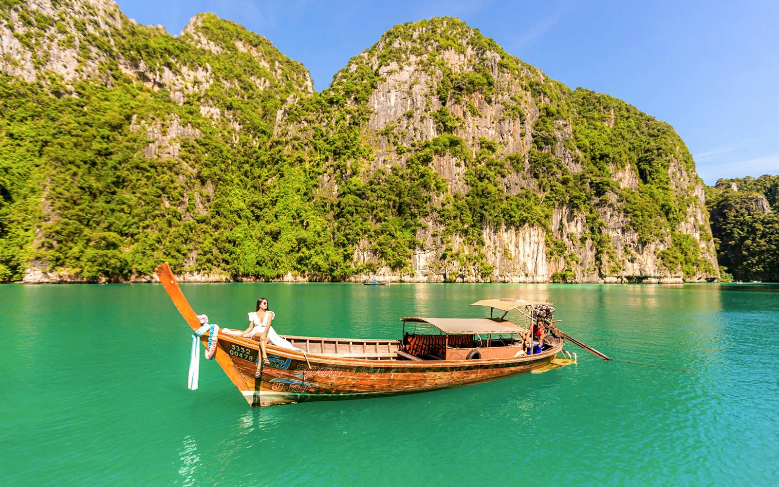 From Phi Phi: Maya Bay Longtail Boat Tour with Snorkeling Image 1