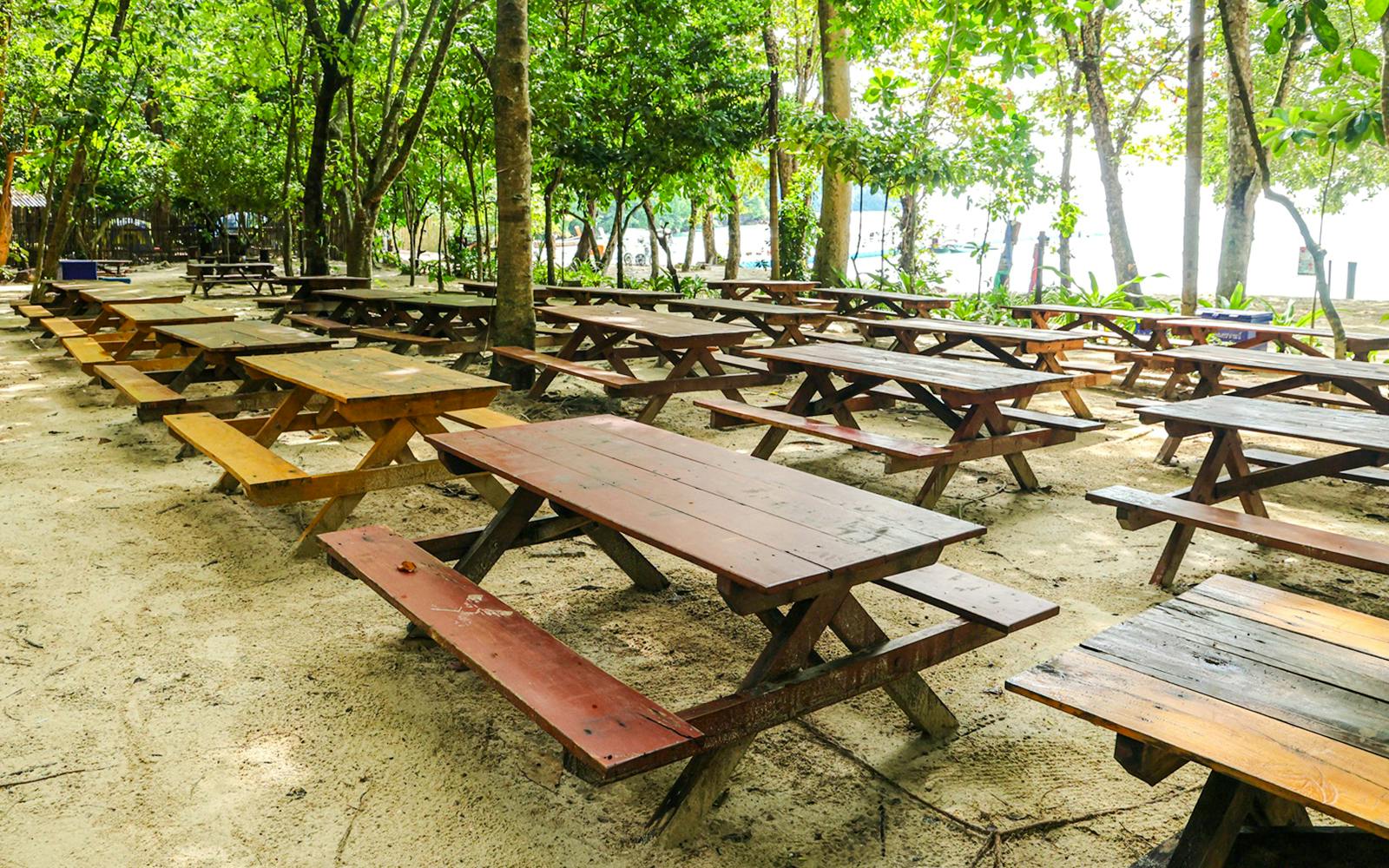 From Phuket: Surin Islands Speedboat Tour with Breakfast, Lunch & Transfers
 Image 12