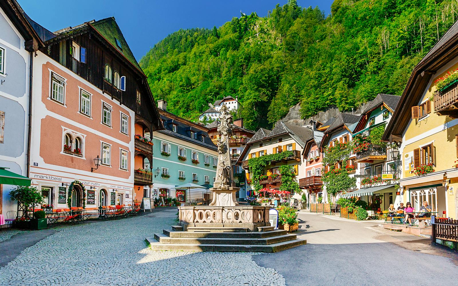 From Vienna: Hallstatt Day Trip by Bus
Image 3