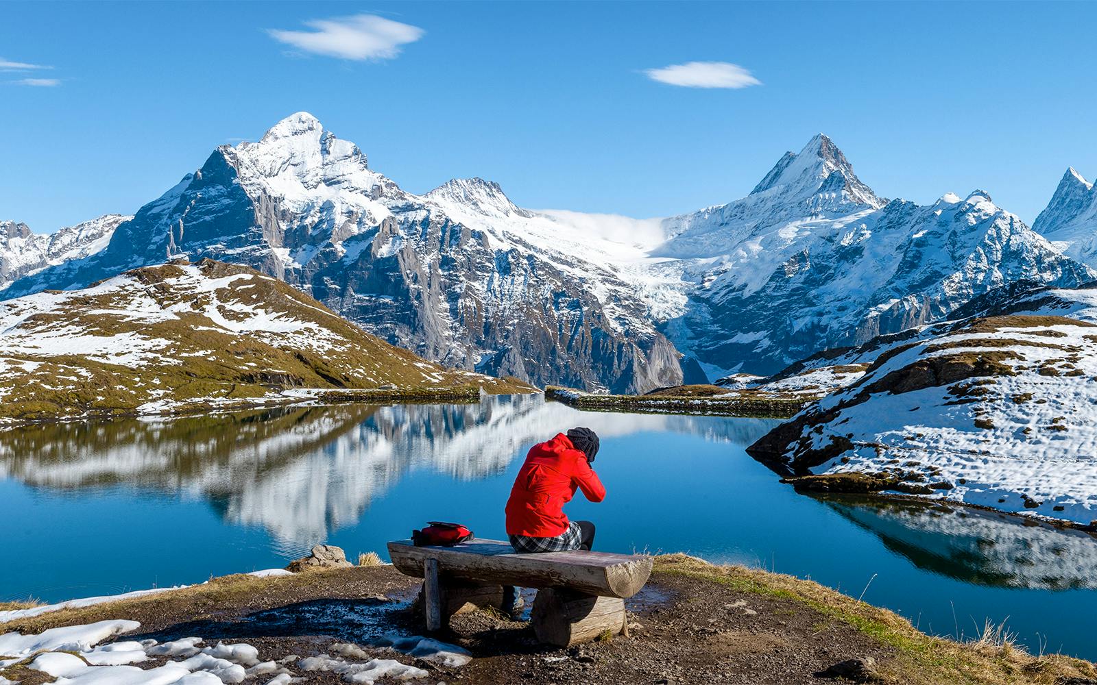 From Zürich: Grindelwald, Interlaken & Lauterbrunnen Day Trip Image 5