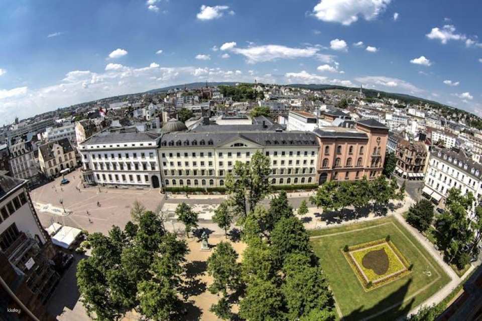 Future history guided walking tour