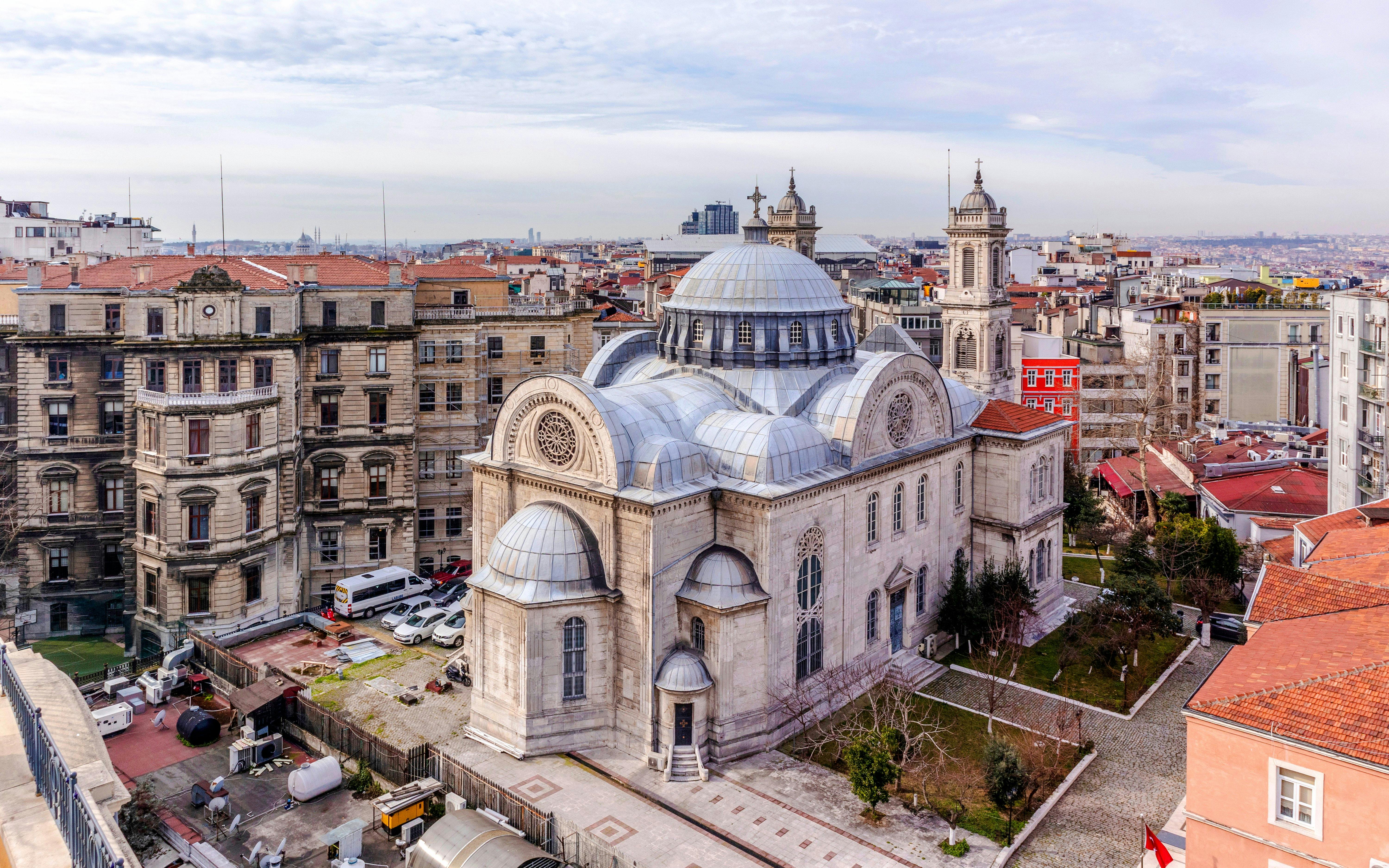 Golden Horn Hop-on Hop-off Bus Tour: All-Day Pass Image 3