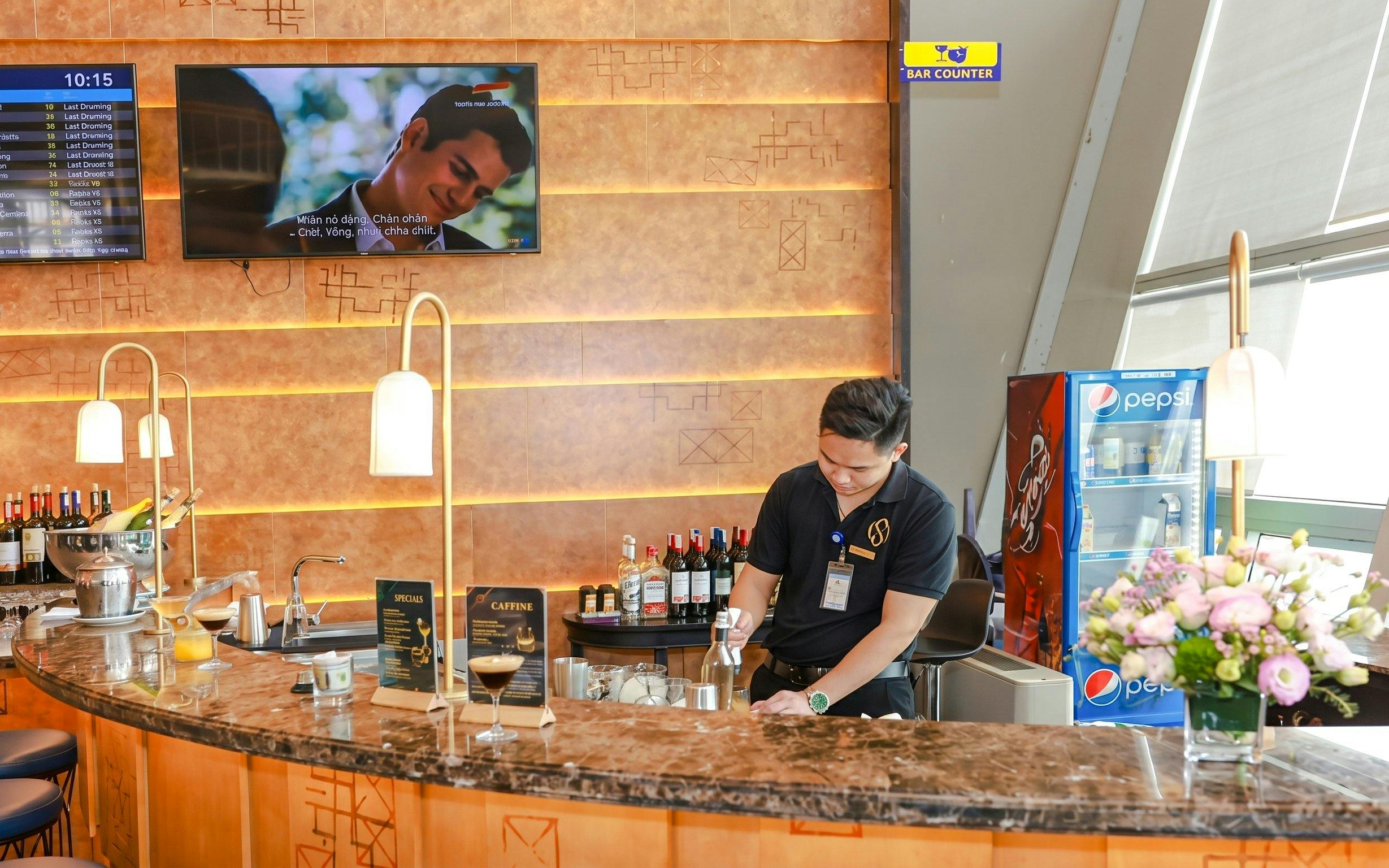 Hanoi Noi Bai International Airport: SH Premium Lounge at Terminal 2 Image 3