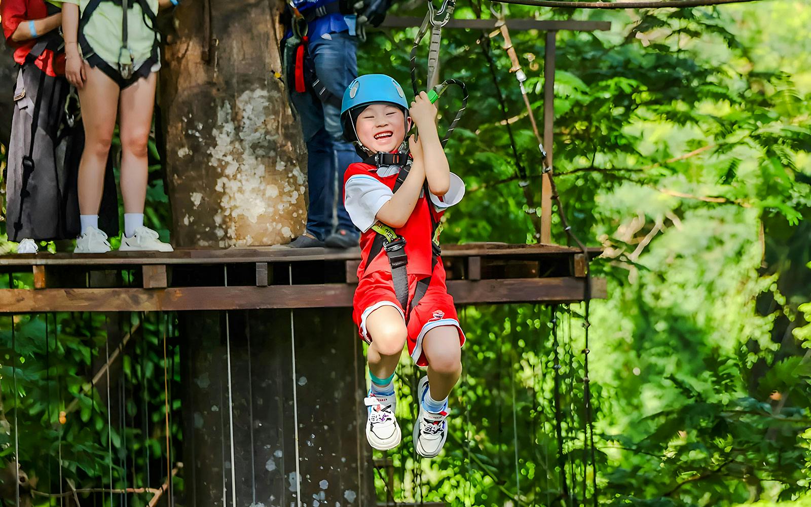 Hanuman World B+ Combo: 18 Zipline Platforms + Roller Zipline + Sky Walk + Meal with Round-Trip Transfers  
 Image 4