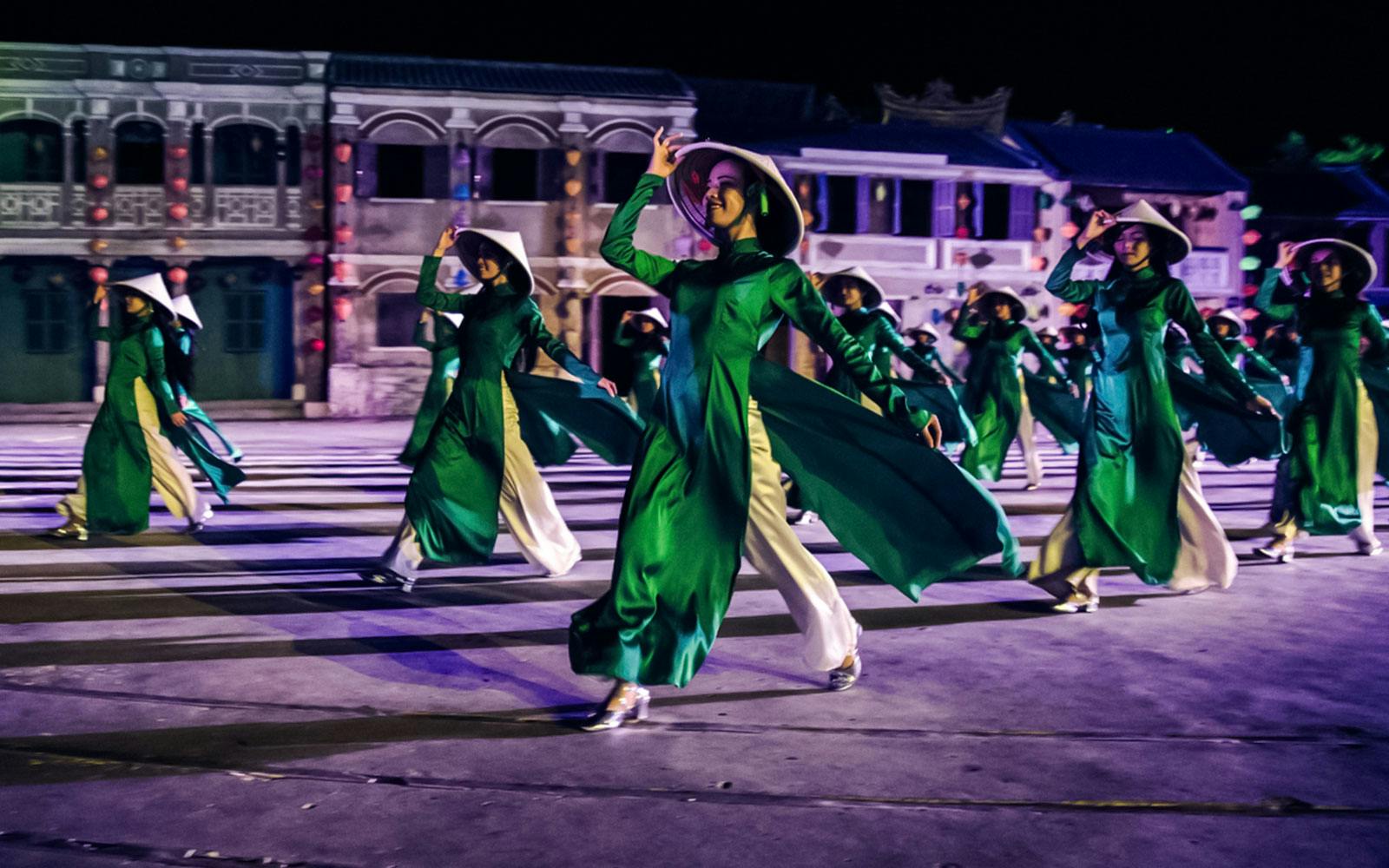 Hoi An Memories Show Tickets with Dinner Buffet Image 12
