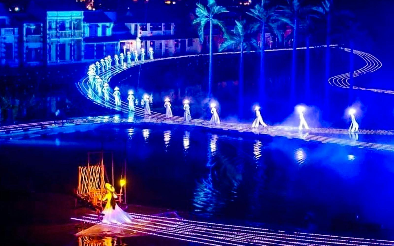 Hoi An Memories Show Tickets with Lantern Release on Boat Image 12