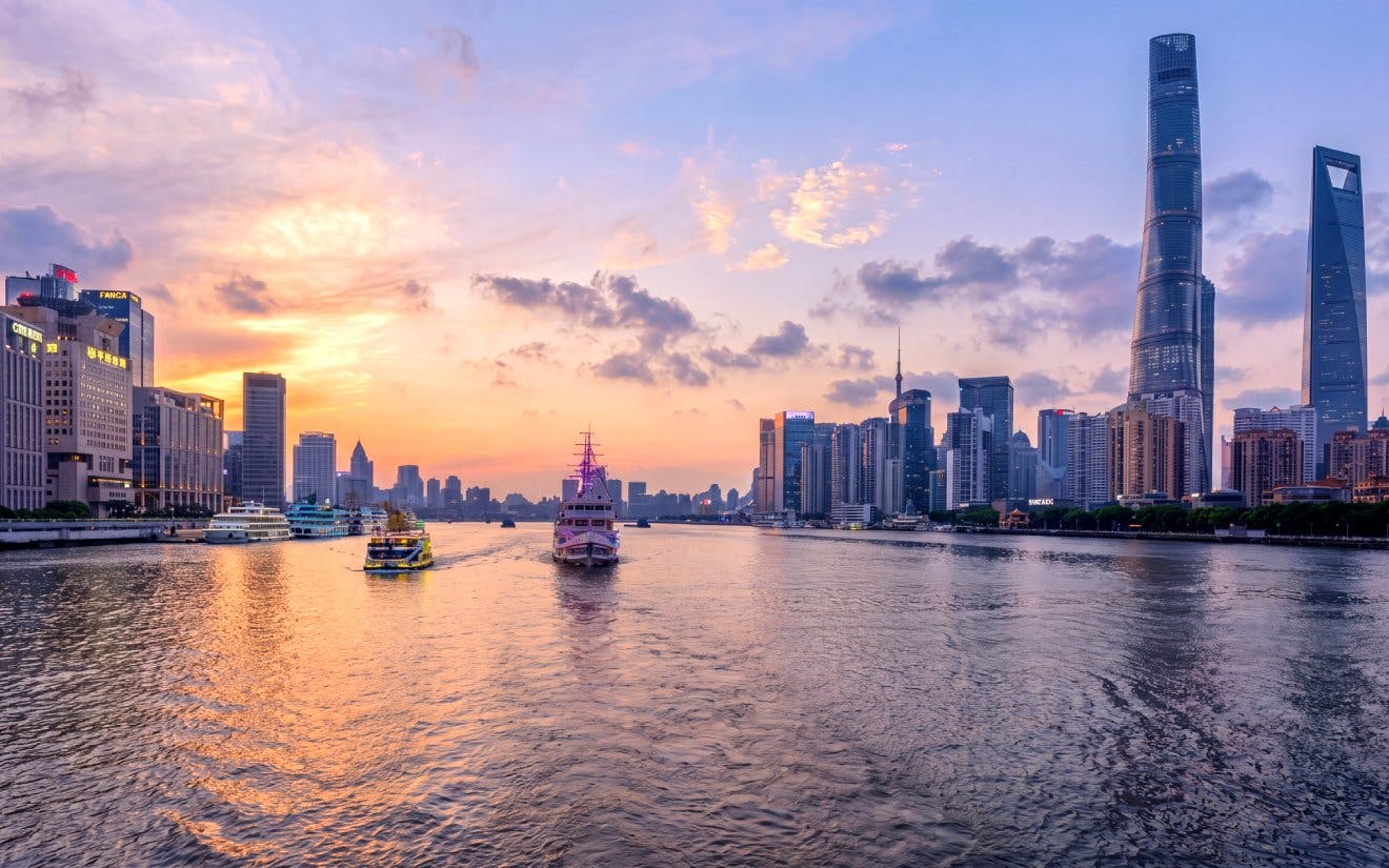 Huangpu River Dinner Cruise Image 3