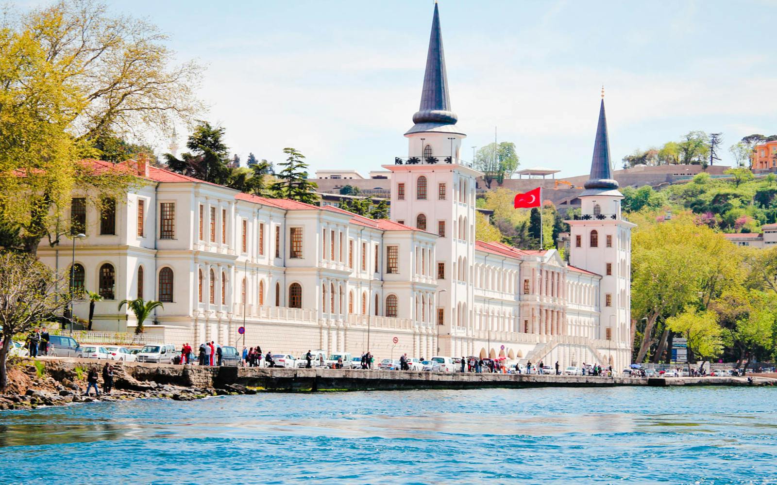 Istanbul Guided Tour with Bosphorus Yacht Cruise Image 9