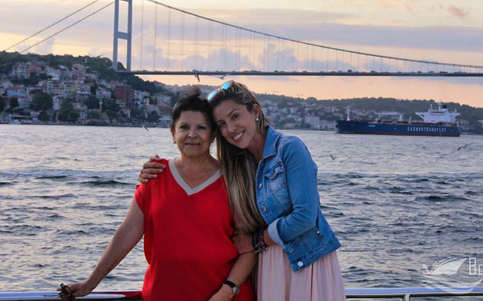 Istanbul in a Day Tour: Hagia Sophia, Topkapi Palace, Grand Bazaar, Cruise & More Image 3