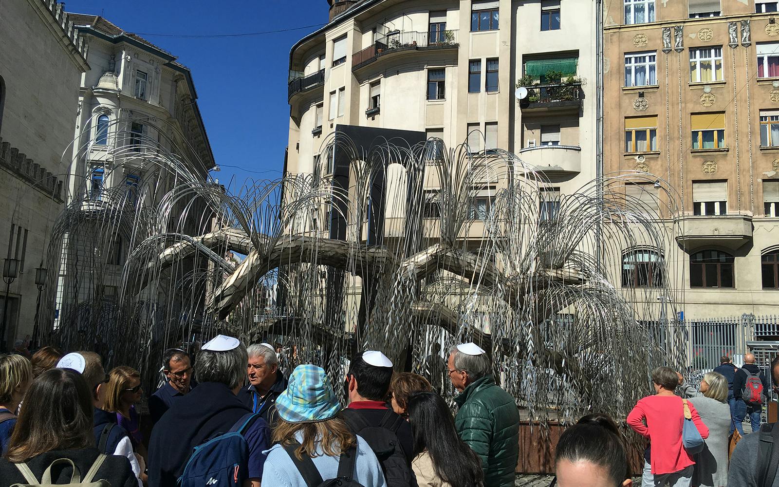 Jewish Heritage Tour with Admission to Dohany Street Synagogue Image 1