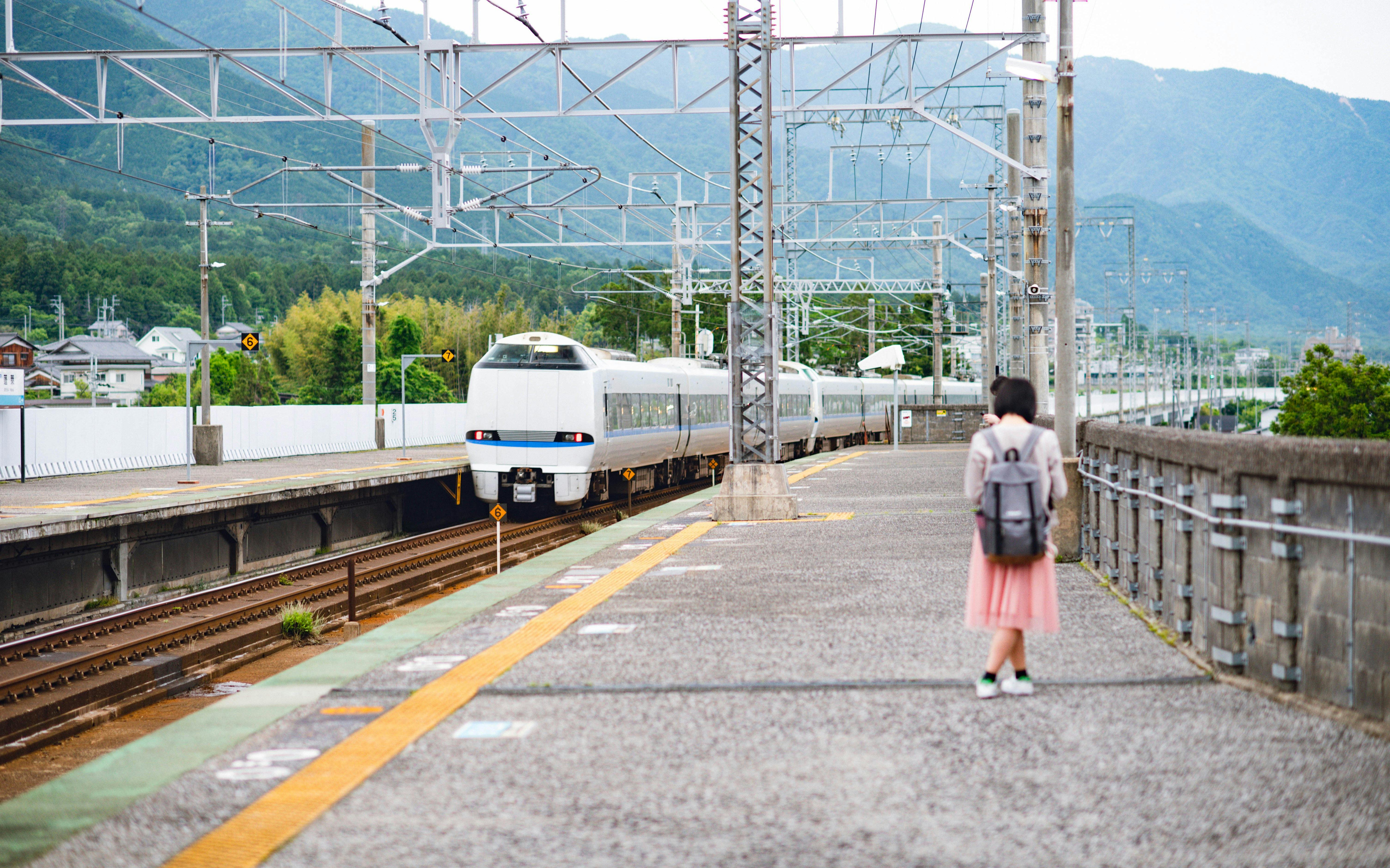 JR Thunderbird Hokuriku One-way Ticket Image 6