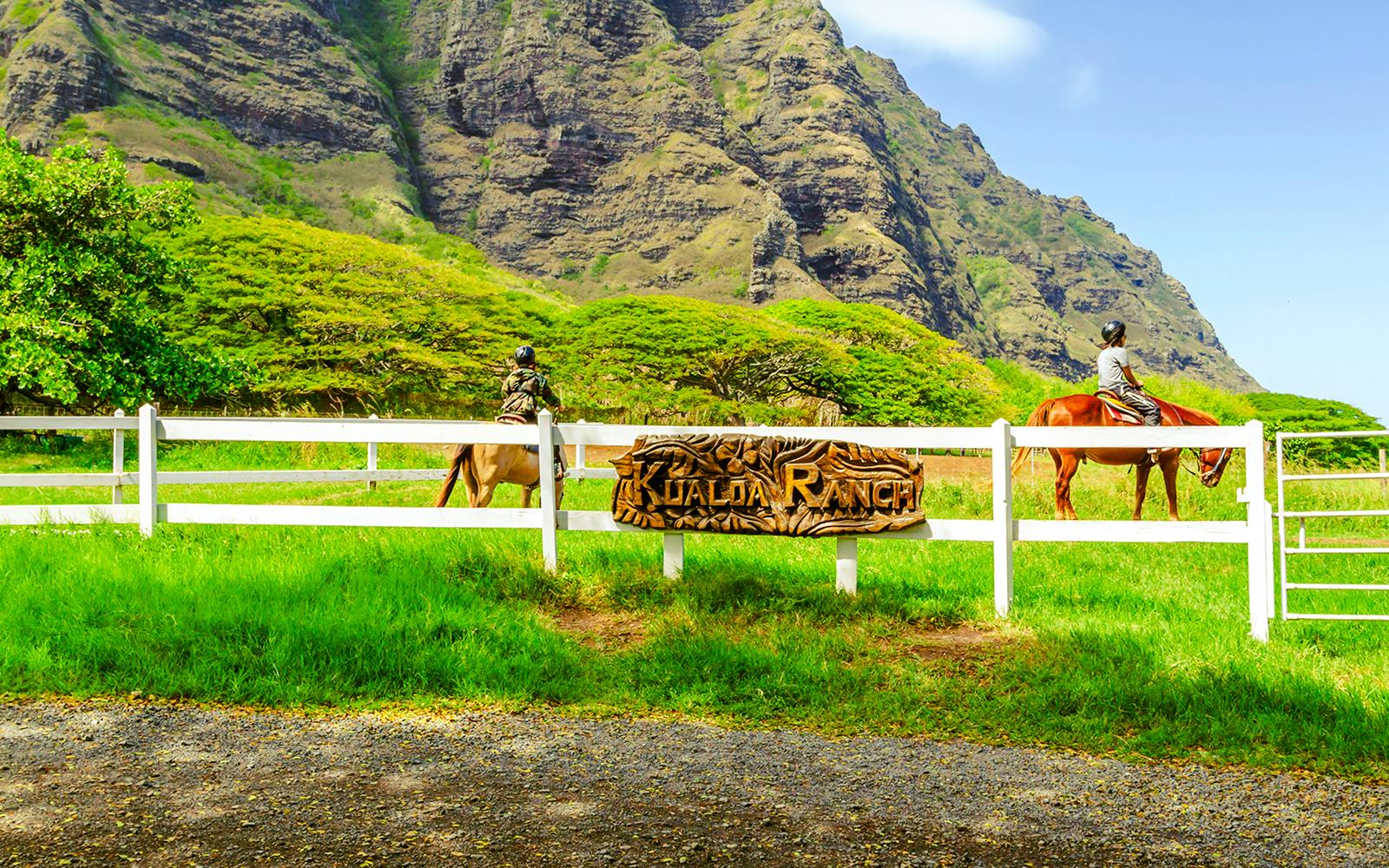 Kualoa Ranch: All-Inclusive Package Image 4