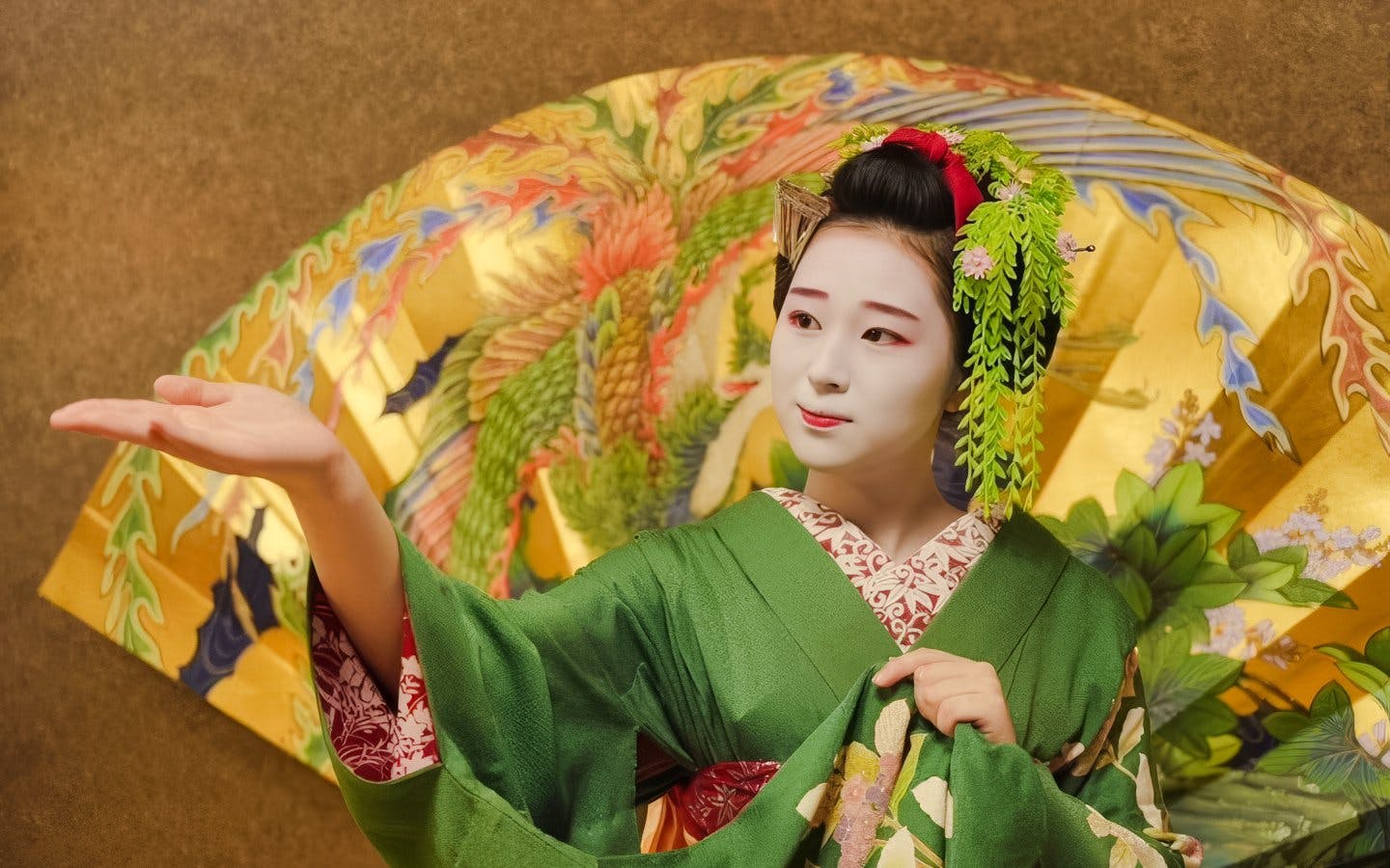 Kyoto: Gion Geisha District Walking Tour with Live Maiko Performance Image 1