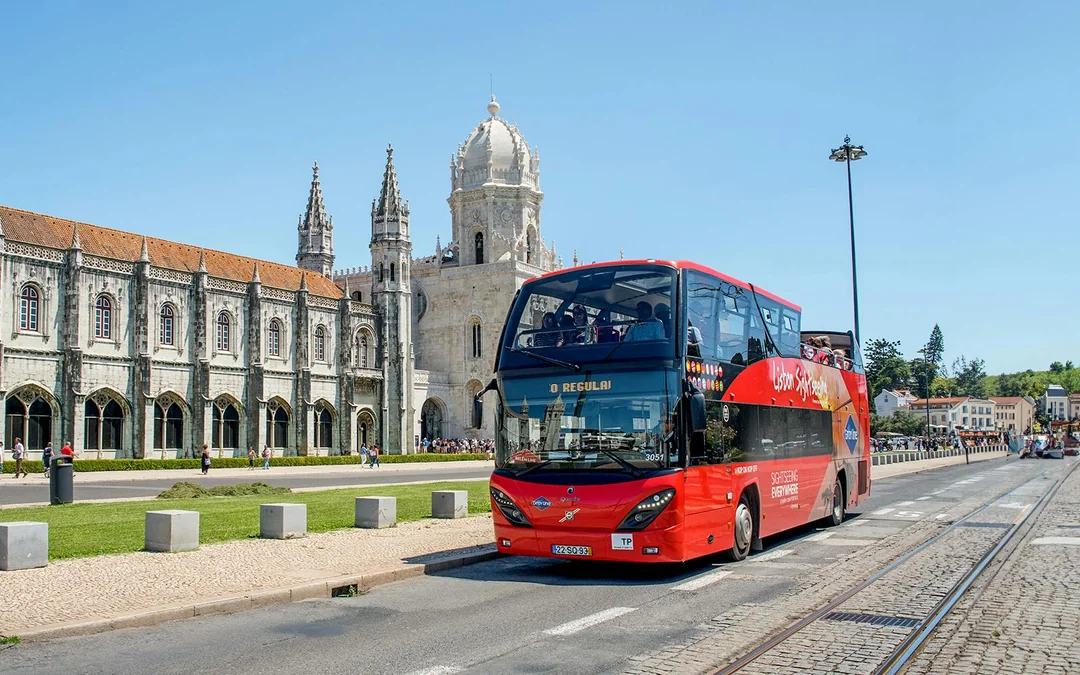 Lisbon Sightseeing: Hop-on Hop-off Bus Tour with Boat Tour
Image 2