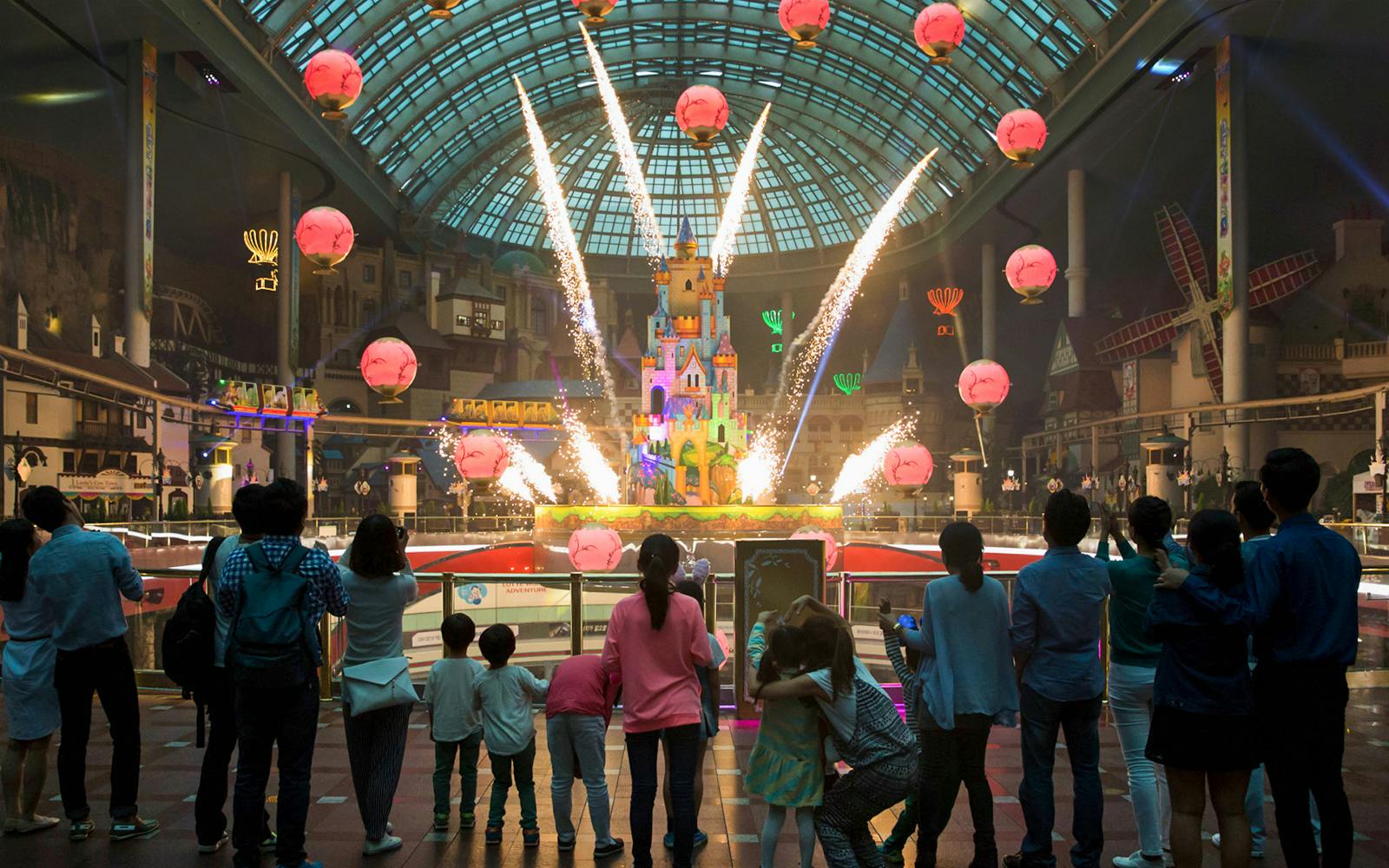 Lotte World Theme Park & Museum + Basic School Uniform Set Image 5