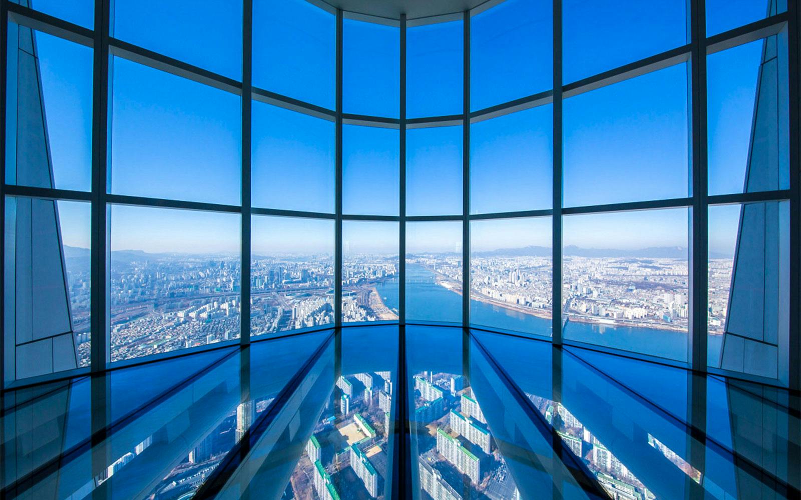 Lotte World Tower Seoul Sky Observatory Tickets Image 1