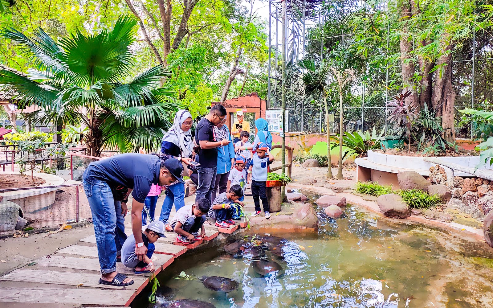Melaka Crocodile & ​​Recreational Park Admission Image 3